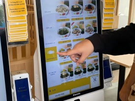 Thiết bị Kiosk tự phục vụ là gì?